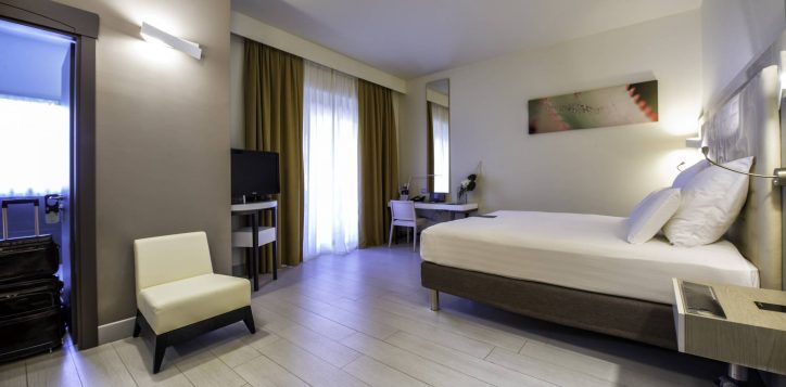 rooms-suites_0121-2